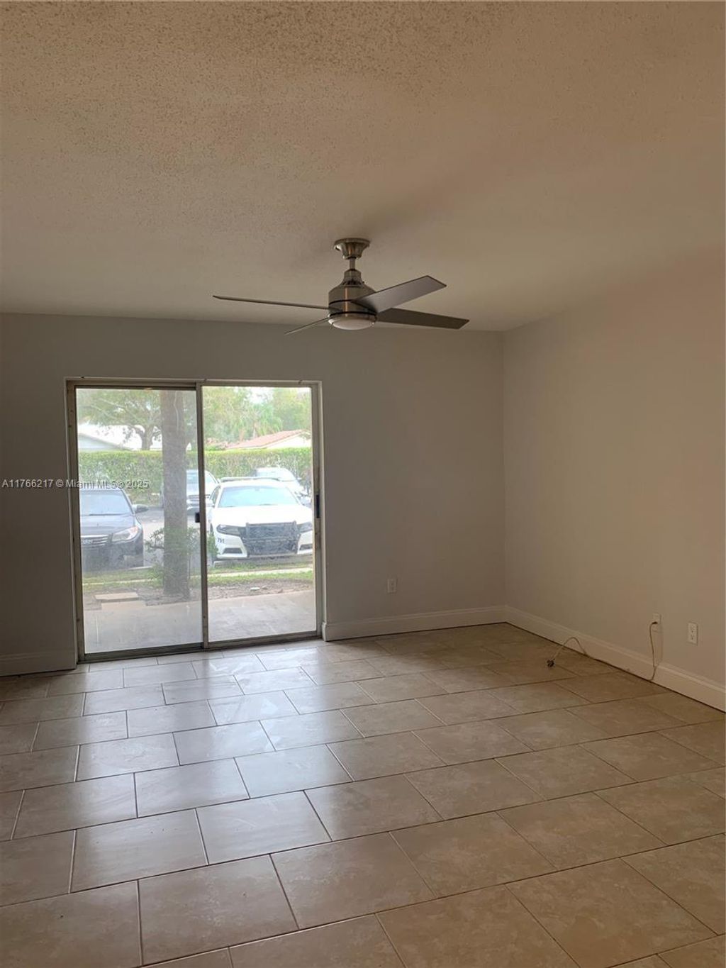 Photo of 927 Riverside Dr #314, Coral Springs, FL 33071 (MLS # A11766217)