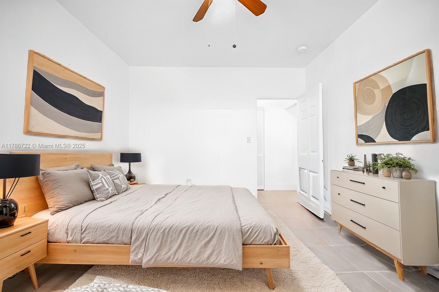 Rental Property at 1195 Marseille Dr 5, Miami Beach, Miami-Dade County, Florida - Bedrooms: 1 
Bathrooms: 1  - $1,900 MO.