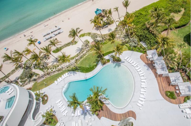 JADE SIGNATURE CONDO - Residential