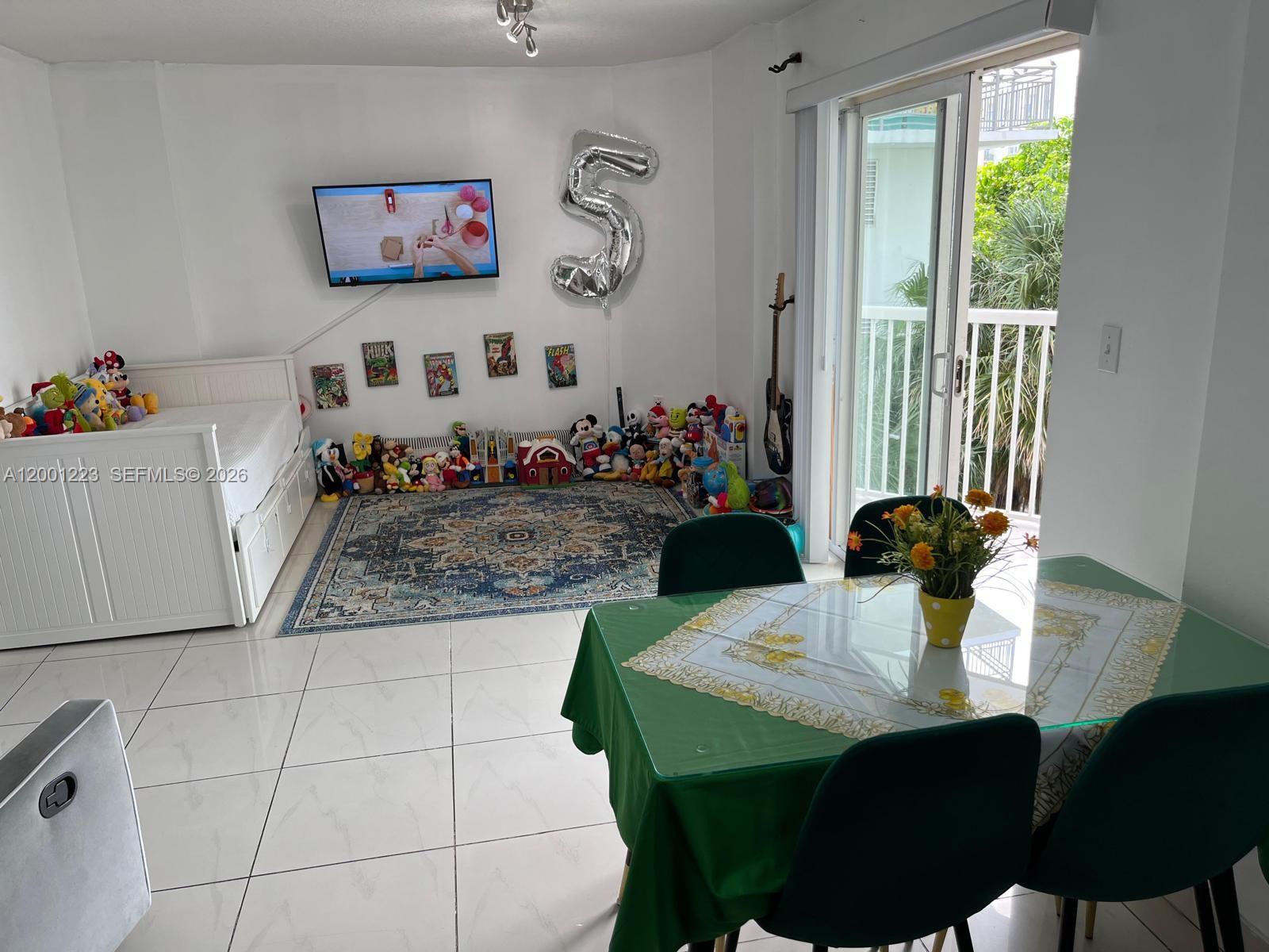 MARQUIS I OF CORAL WAY CO - Residential Lease