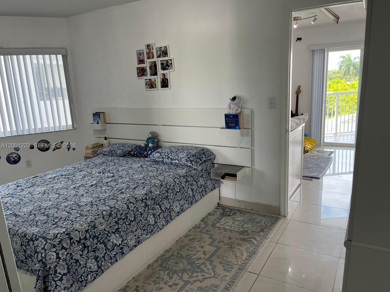 MARQUIS I OF CORAL WAY CO - Residential Lease