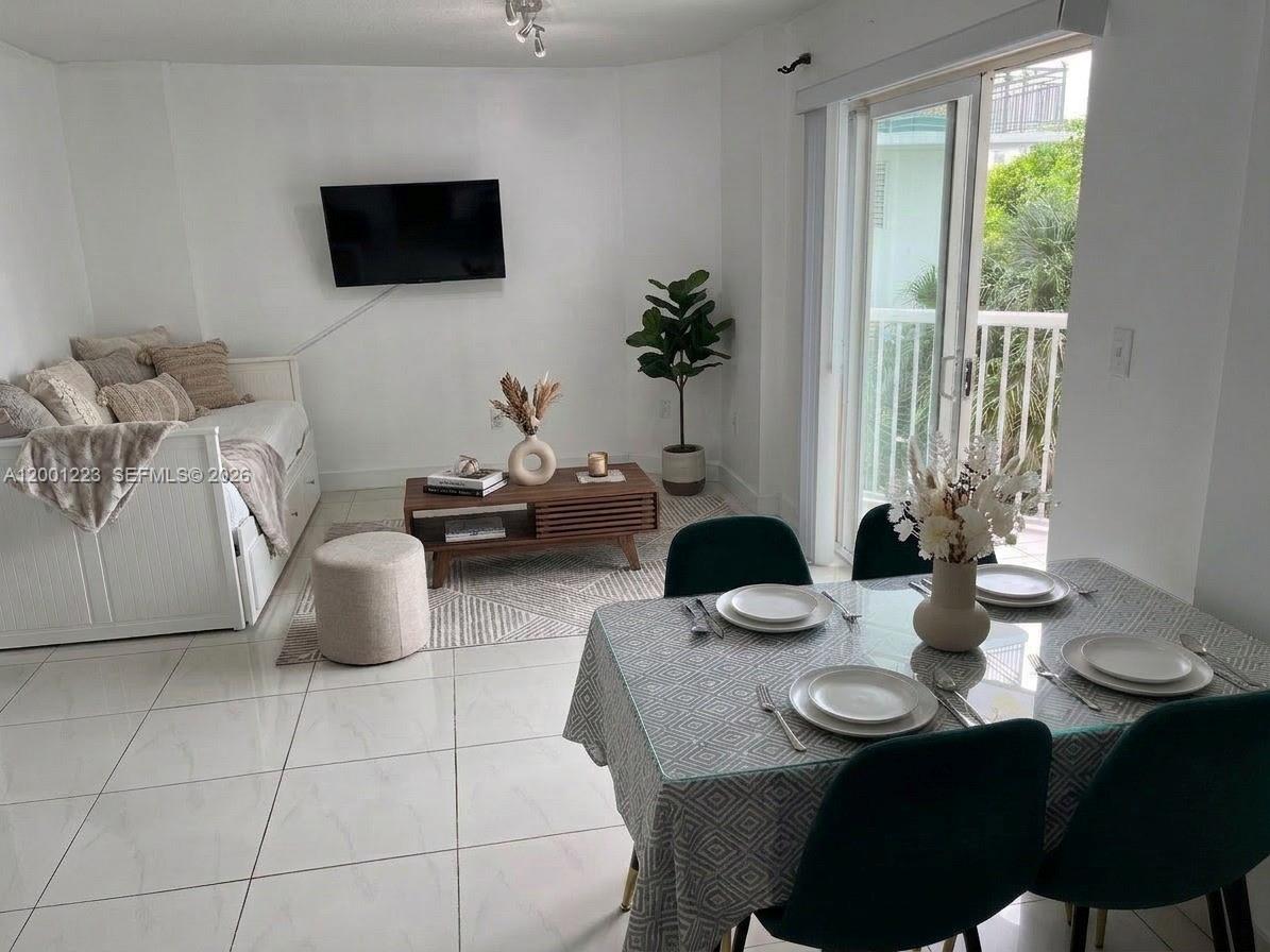 MARQUIS I OF CORAL WAY CO - Residential Lease