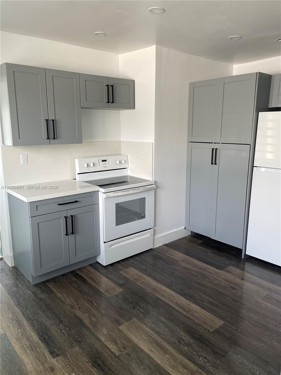 SILVER BLUFF EST SEC C - Residential Lease