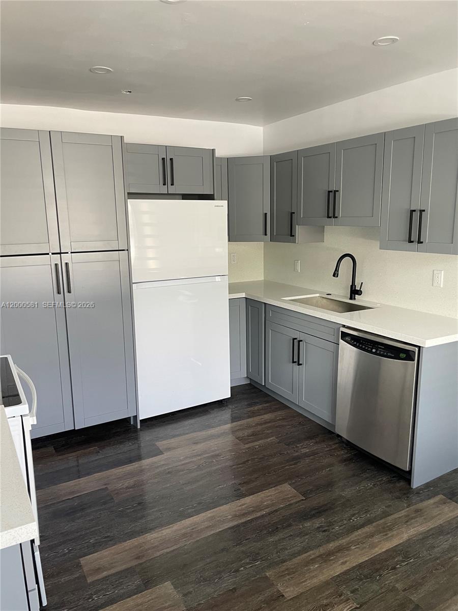 SILVER BLUFF EST SEC C - Residential Lease