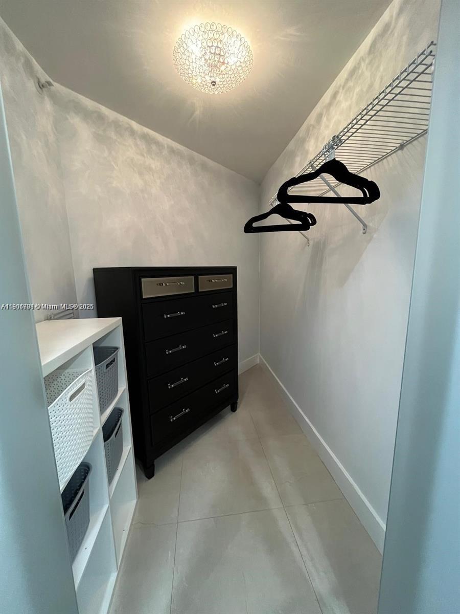 RIVER RUN CONDO PH I - Residential Lease