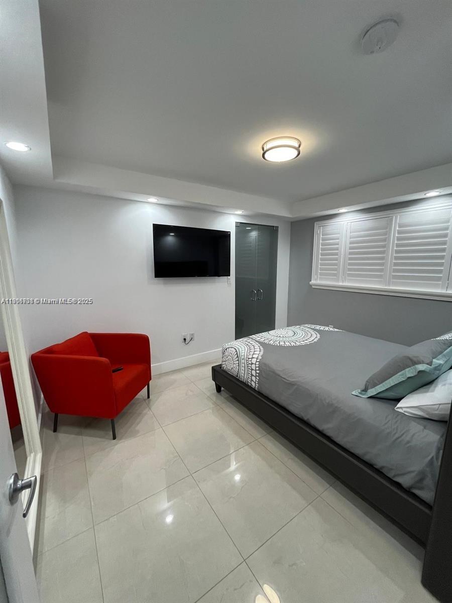 RIVER RUN CONDO PH I - Residential Lease