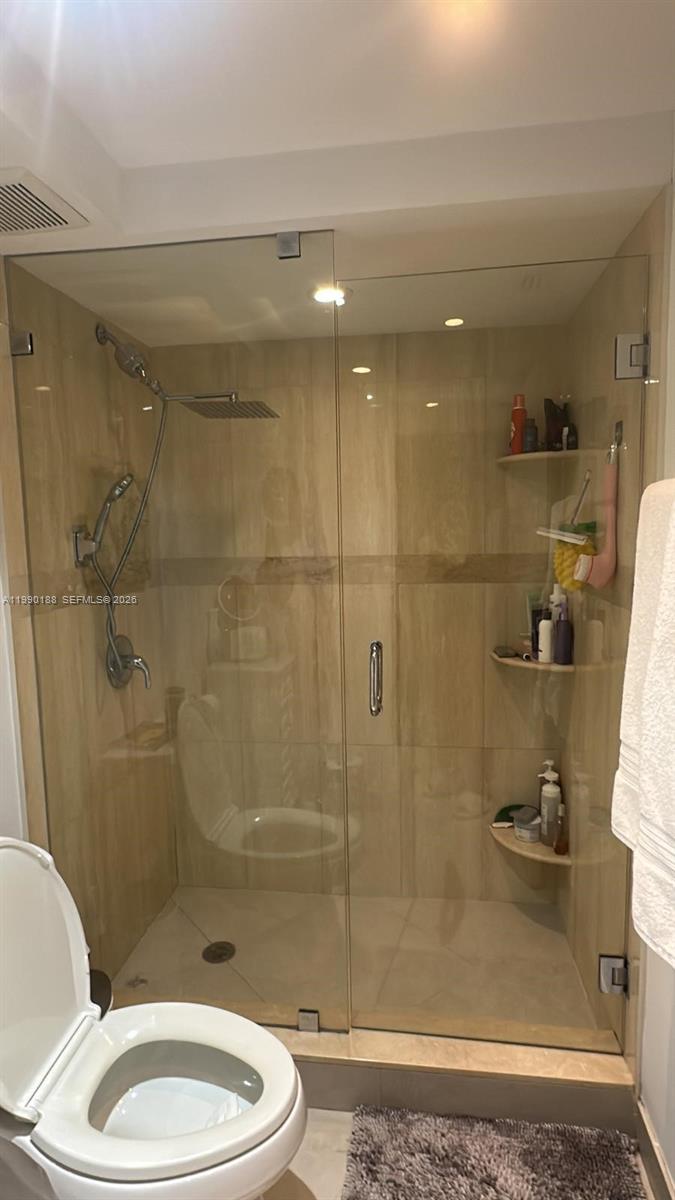 BRICKELL BAY CLUB CONDO - Residential Lease