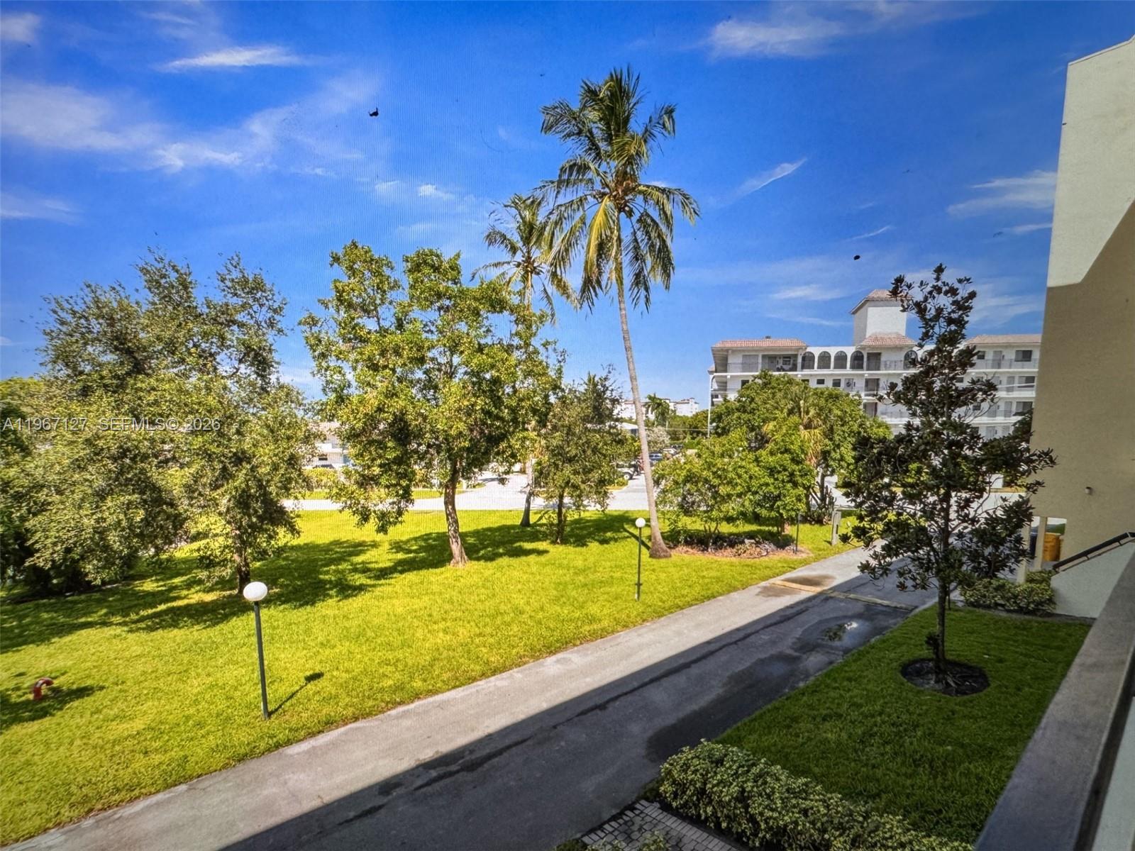 1401 S Federal Hwy 218