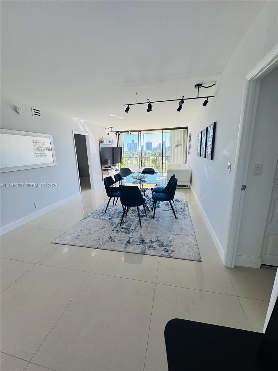 CORONADO CONDO-TOWER II - Residential