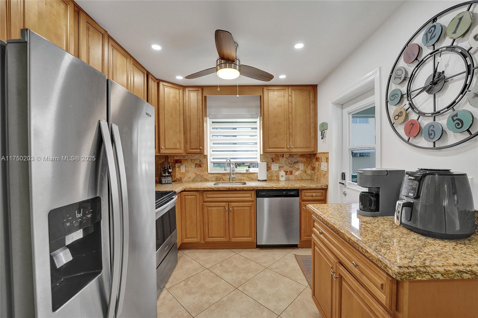 BEVERLY HILLS CONDO - Residential