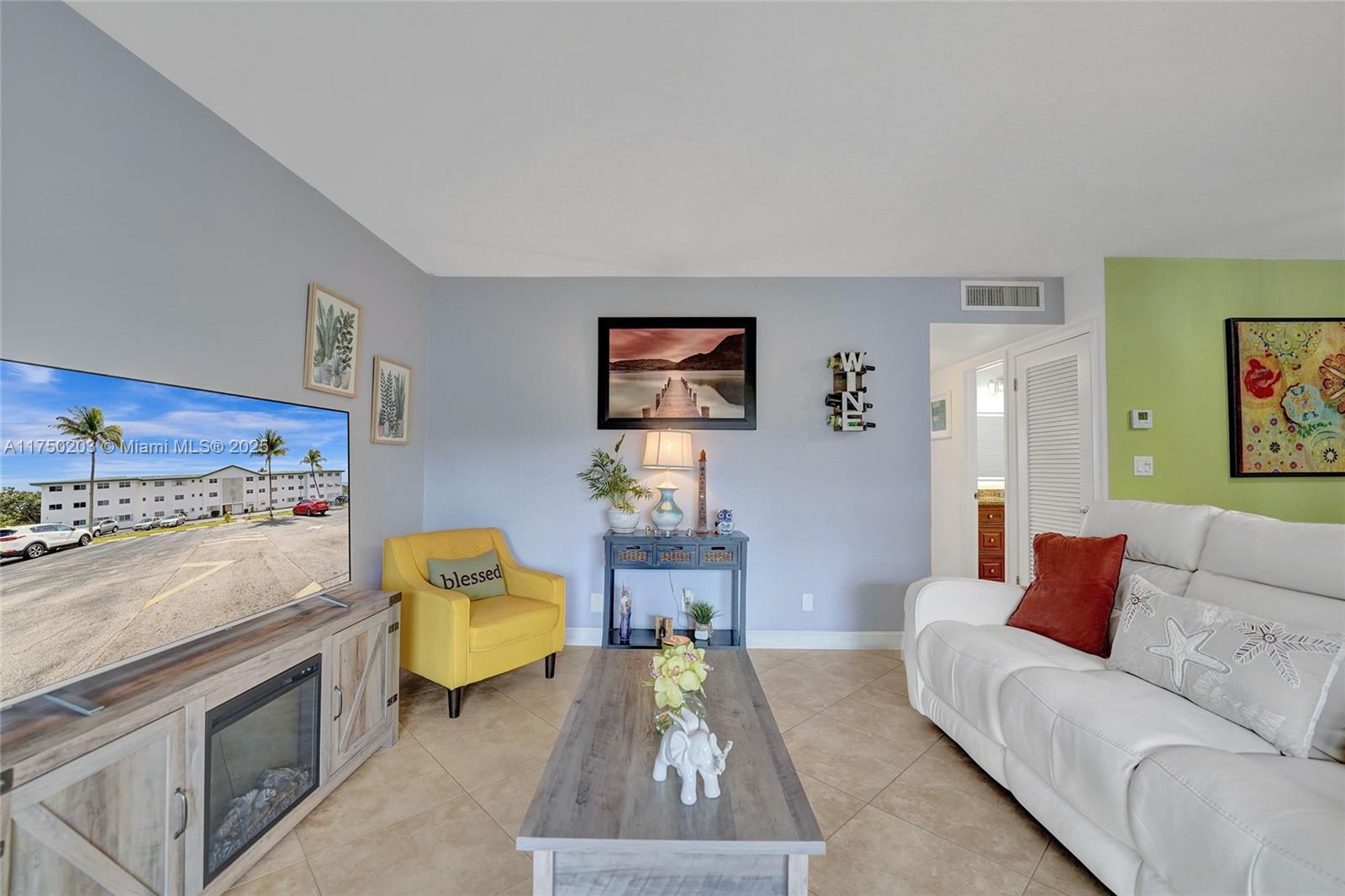 BEVERLY HILLS CONDO - Residential