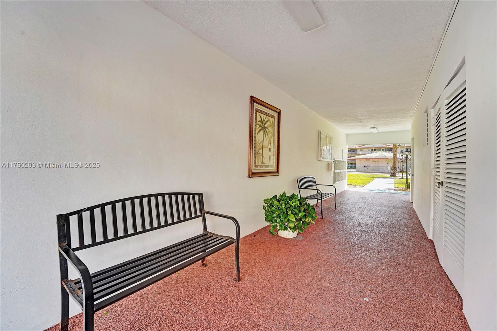 BEVERLY HILLS CONDO - Residential