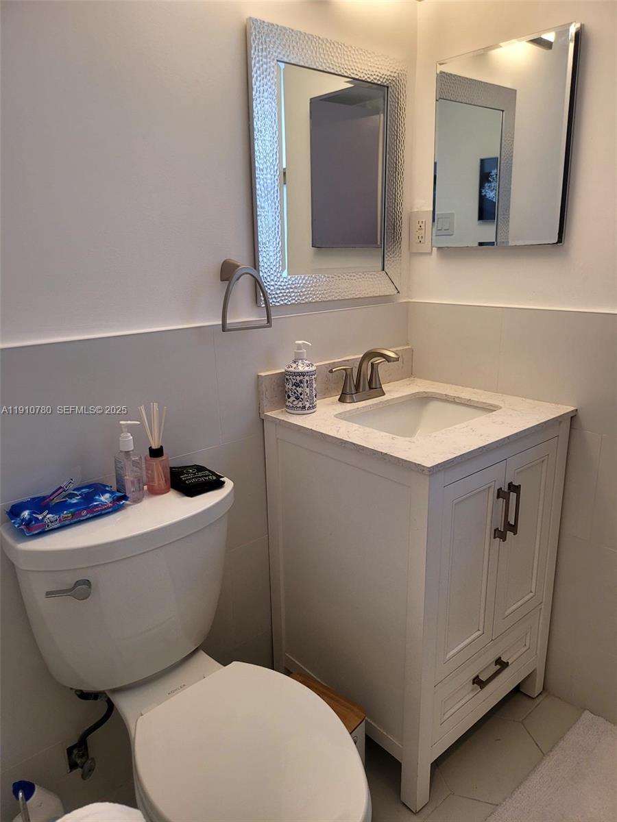 SEVENTEEN FIFTY LAS OLAS - Residential Lease