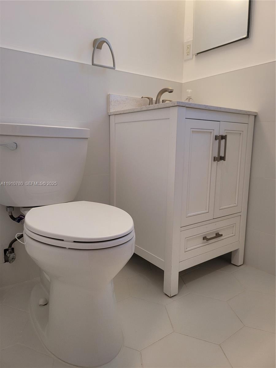 SEVENTEEN FIFTY LAS OLAS - Residential Lease