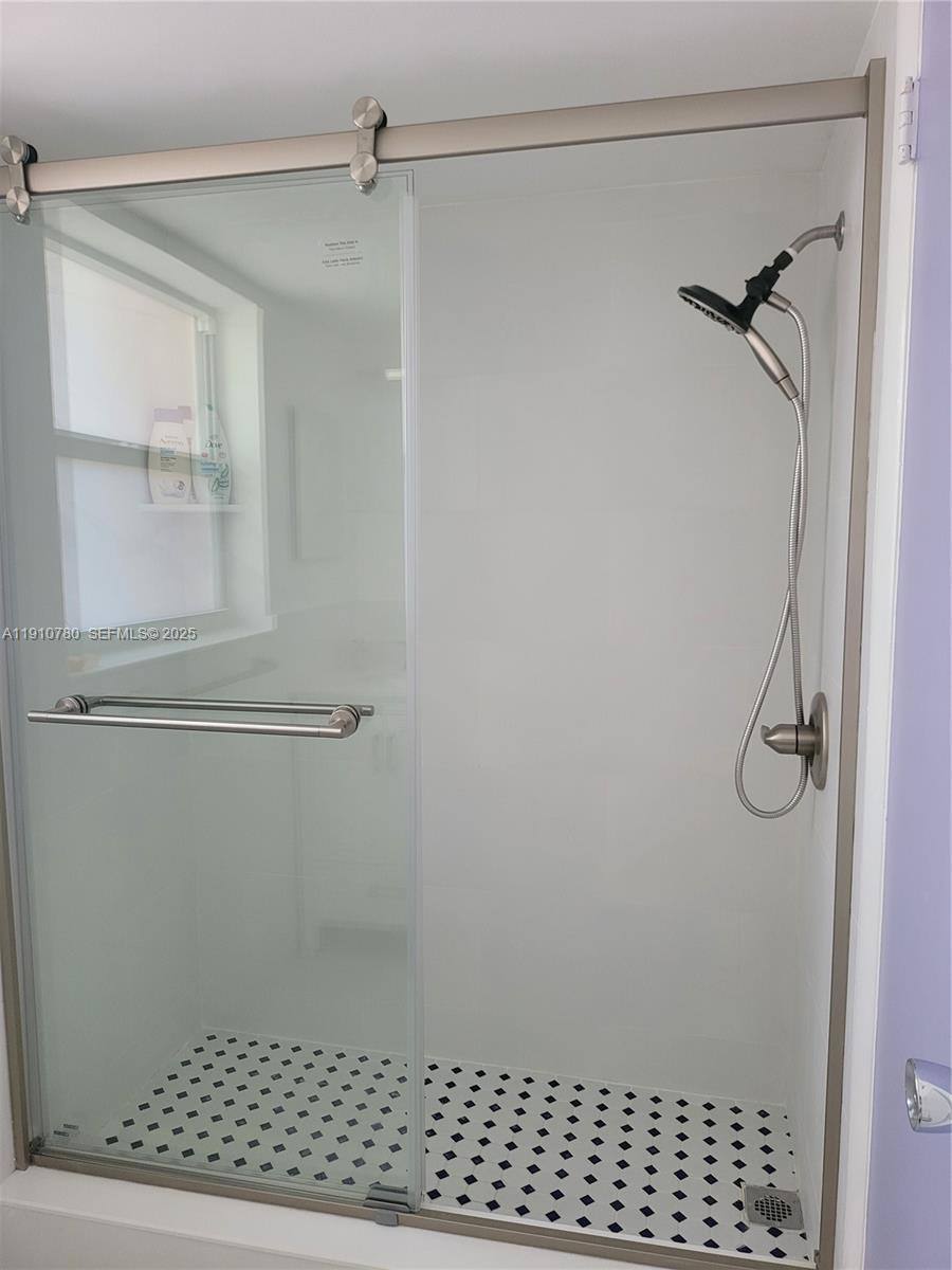 SEVENTEEN FIFTY LAS OLAS - Residential Lease