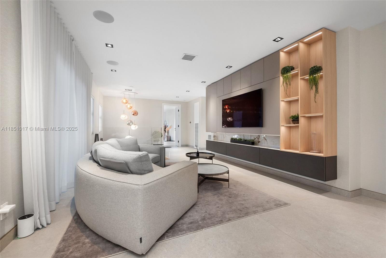 GOLDEN ISLES SEC - Residential