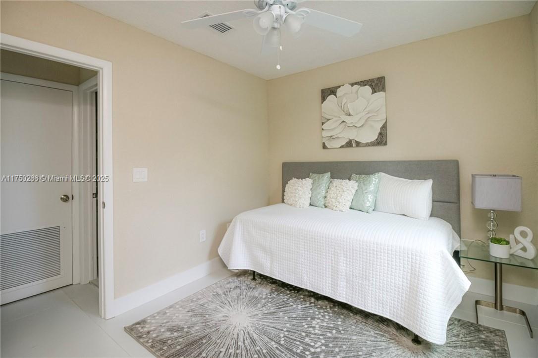 FOREST RIDGE PARK - Residential Lease