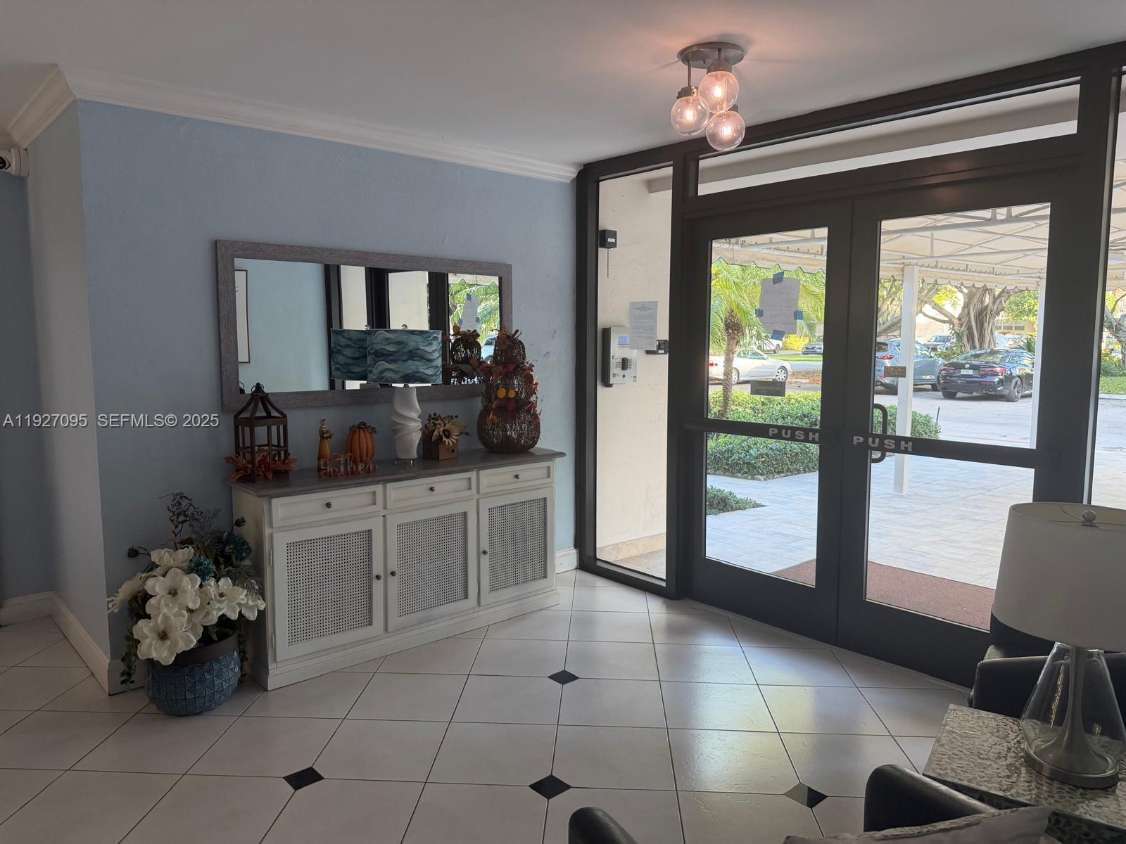 NO 7 PALM-AIRE COUNTRY CL - Residential