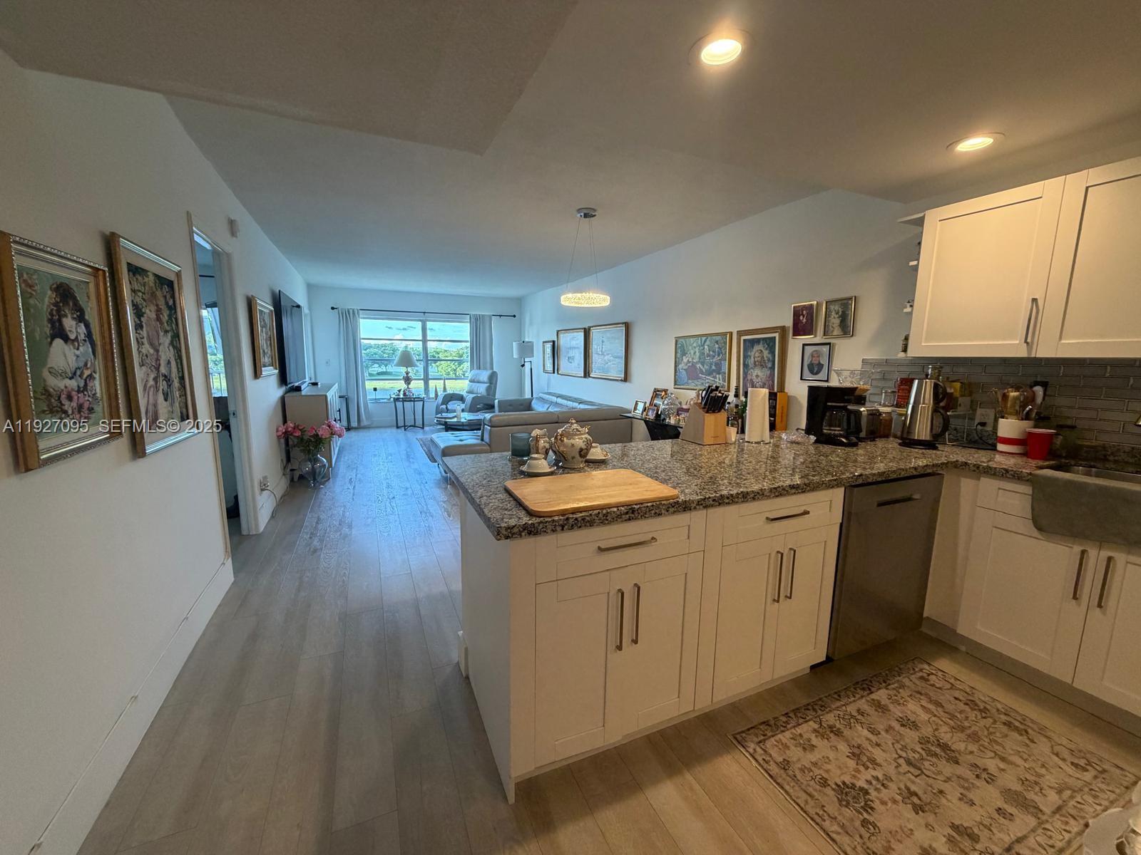 NO 7 PALM-AIRE COUNTRY CL - Residential