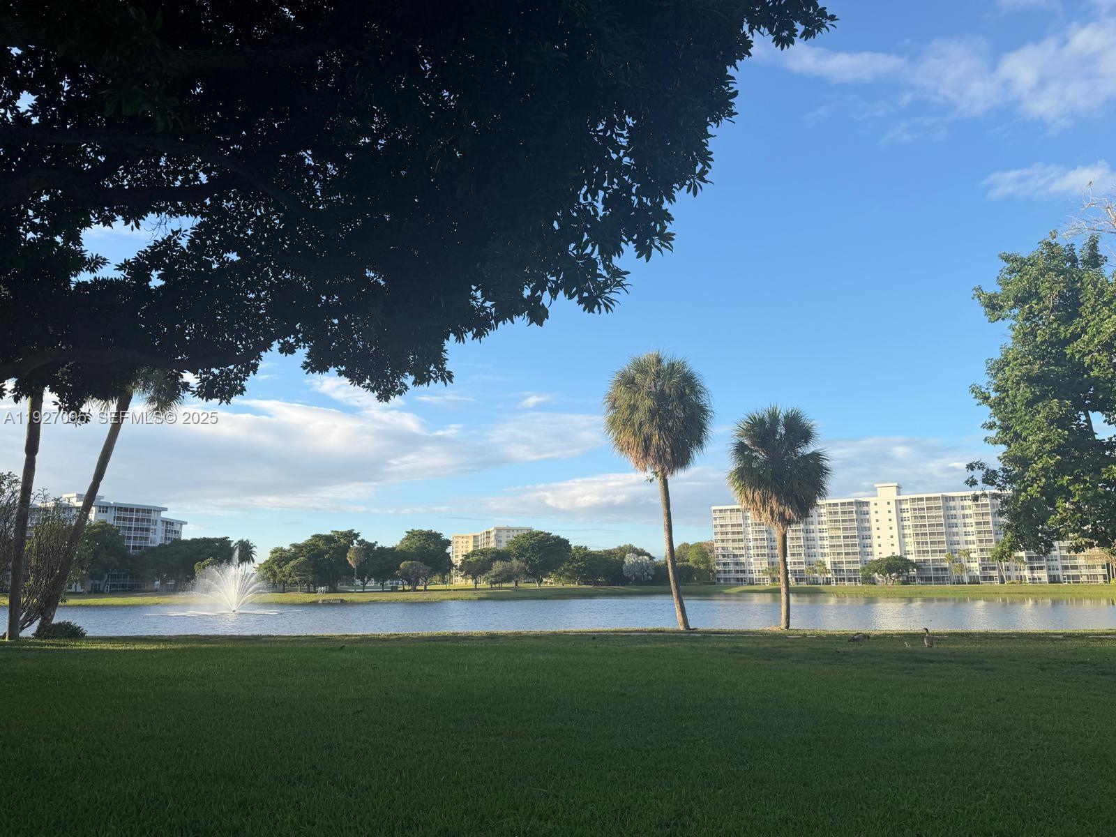 NO 7 PALM-AIRE COUNTRY CL - Residential