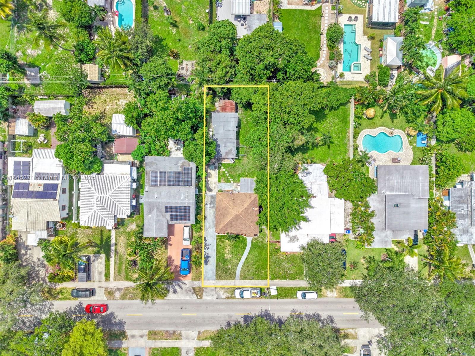 HOLLYWOOD HIGHLANDS PARK - Residential