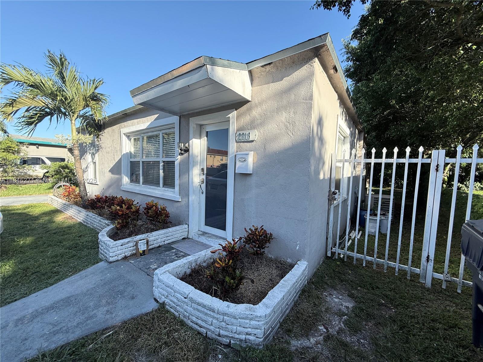 Perfectly located SFH near Downtown Hollywood. This charming property offers exceptional versatility and lifestyle value for modern families and savvy professionals alike. Featuring a main house with a 3 beds and 1 bath, plus a detached efficiency with 1 bed, 1 bath, this home is ideal for multi-generational living, income-producing opportunities, or a dedicated guest space. Each residence includes its own private kitchen, dining and living areas, offering the comfort and independence of 2 complete homes on one lot. Whether you are looking to accommodate extended family, generate rental income, or work from home with separation and privacy, this property delivers flexible living tailored to your needs. Quiet, family-friendly neighborhood, vibrant downtown dining, and the beach.