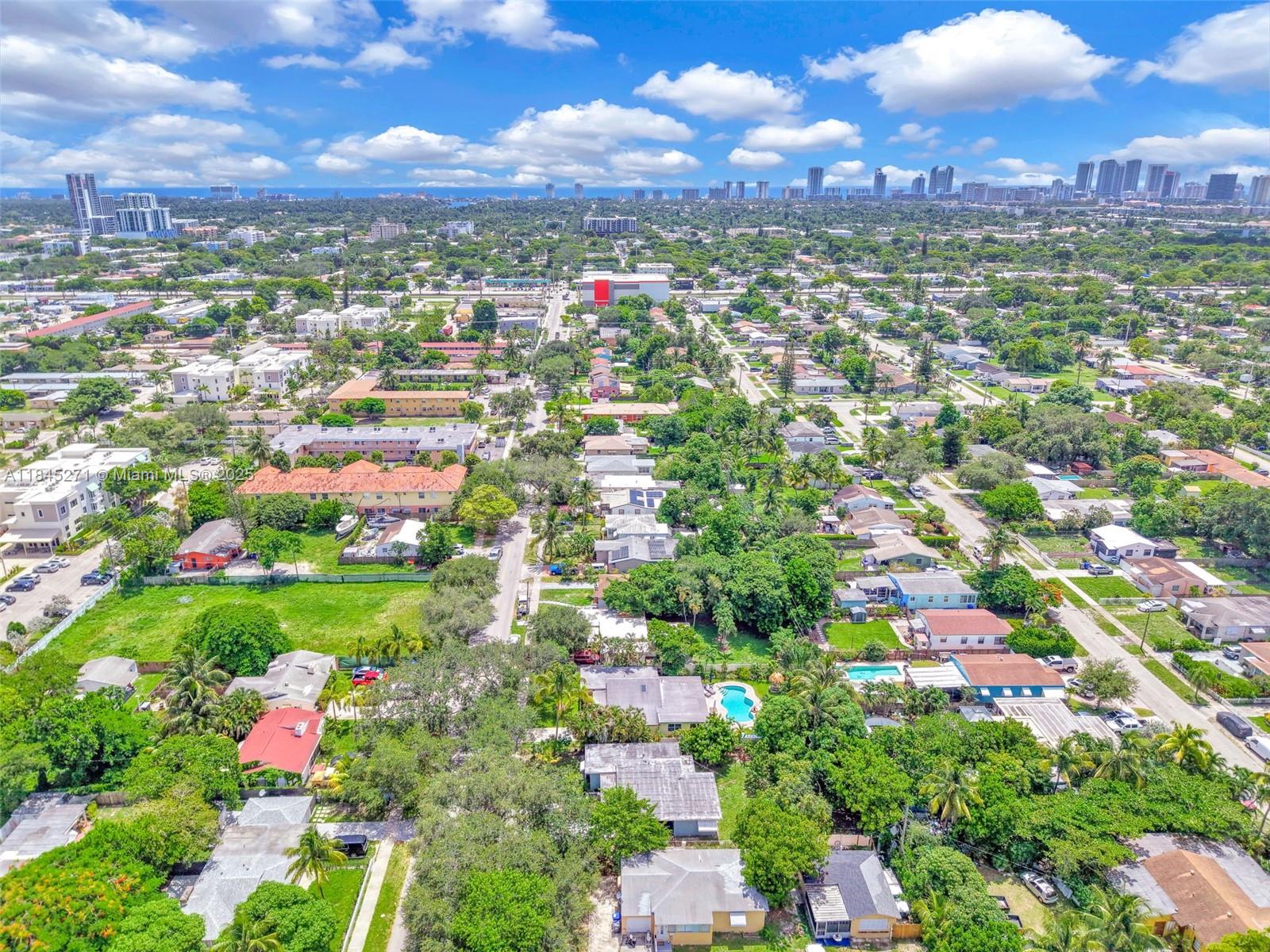 HOLLYWOOD HIGHLANDS PARK - Residential