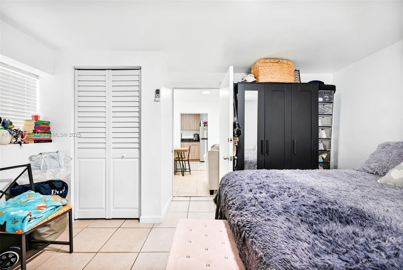 HOLLYWOOD HIGHLANDS PARK - Residential