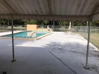 ROLLING GREEN CONDO F - Residential