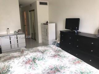 ROLLING GREEN CONDO F - Residential