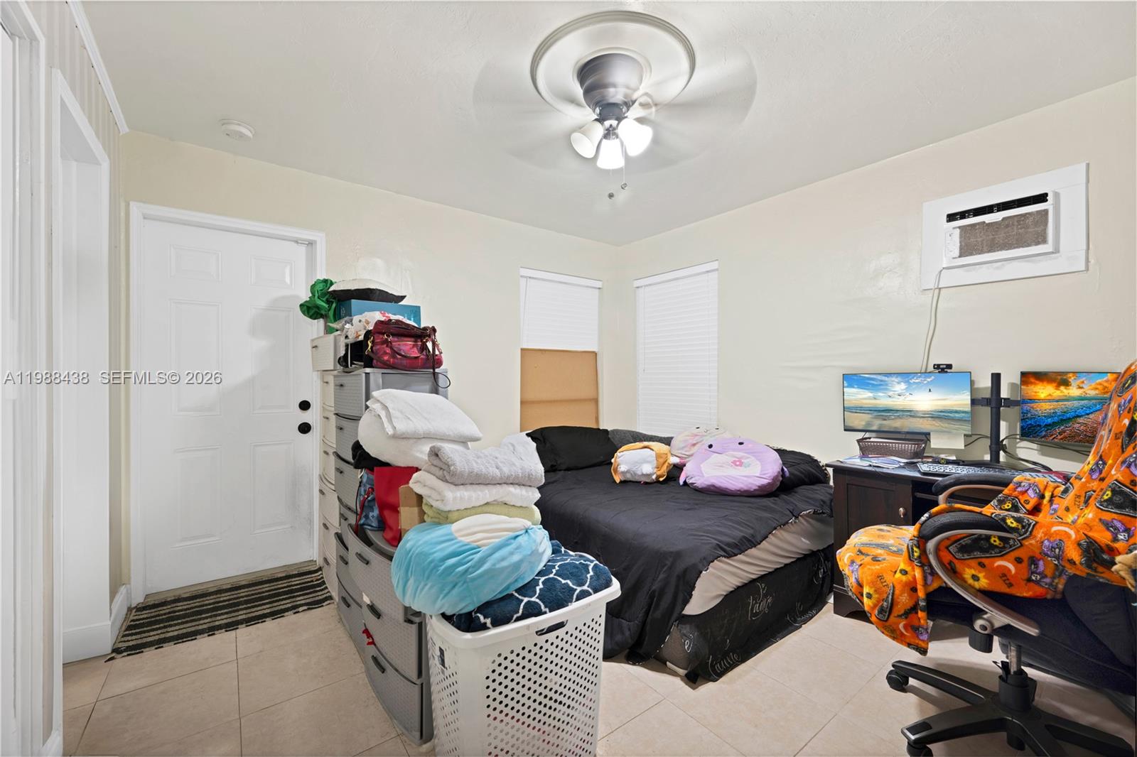 HOLLYWOOD LAWNS - Residential Income