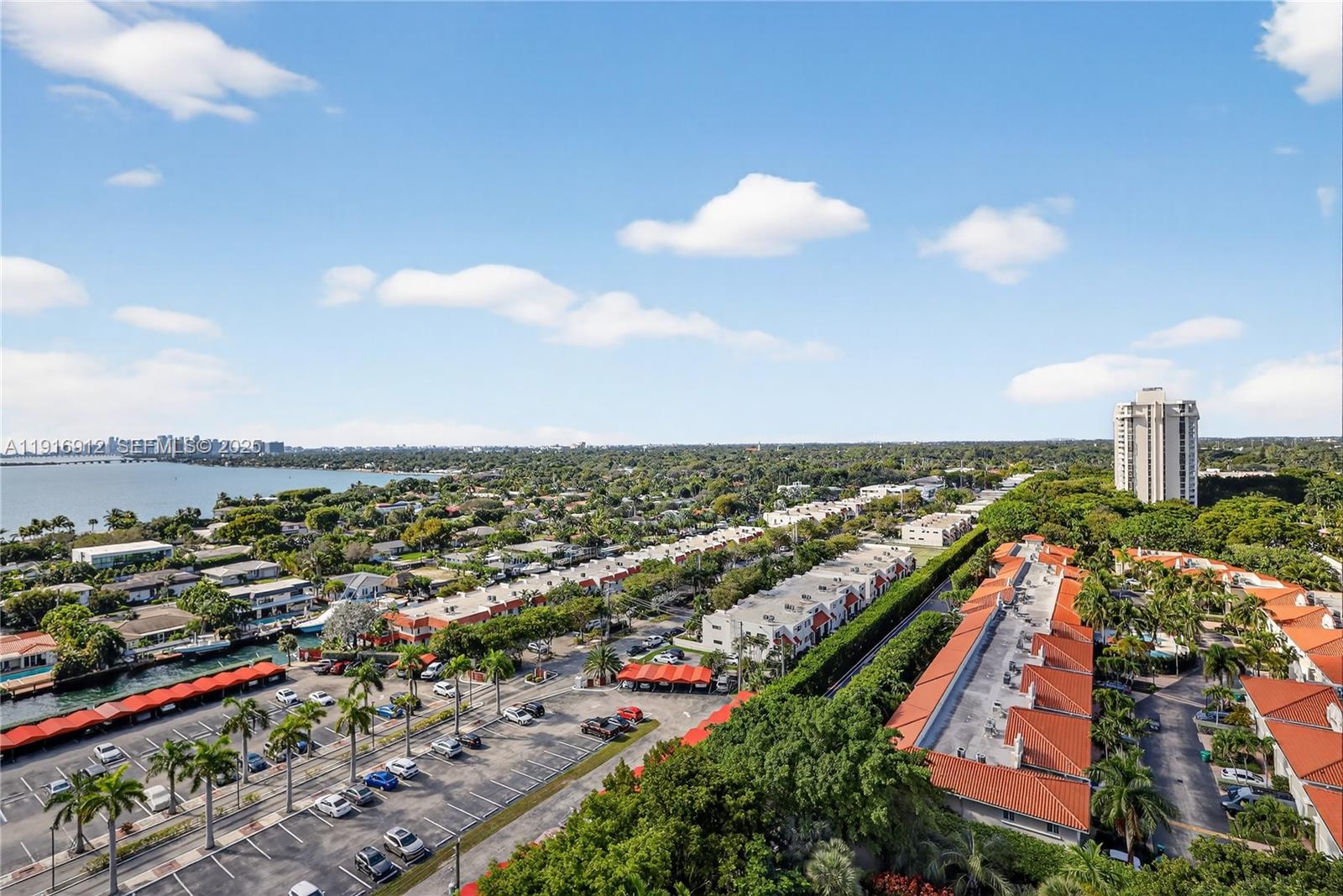 THE TOWERS OF QUAYSIDE CO - Residential