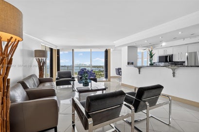 4000 Towerside Ter 1612 Miami FL 33138
