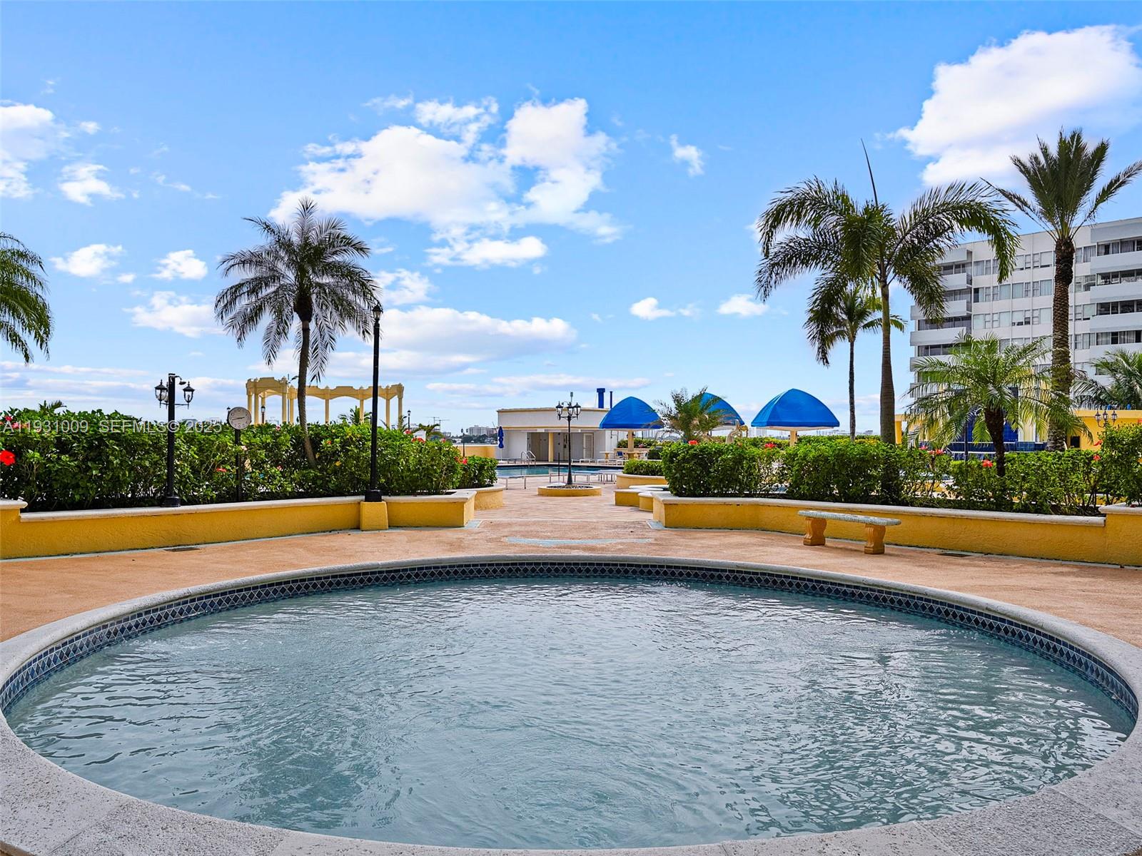 THE GRANDVIEW PALACE COND - Residential