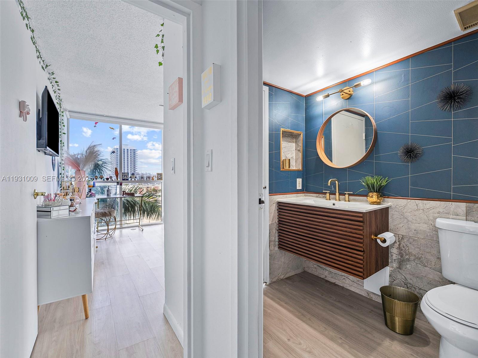 THE GRANDVIEW PALACE COND - Residential