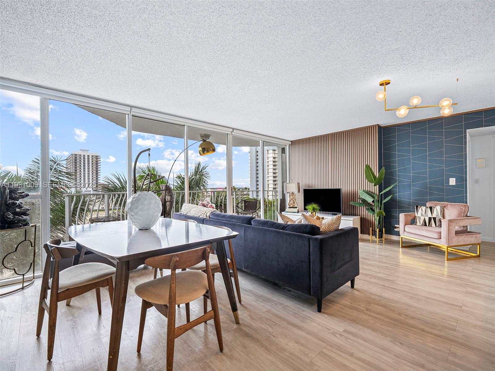 THE GRANDVIEW PALACE COND - Residential