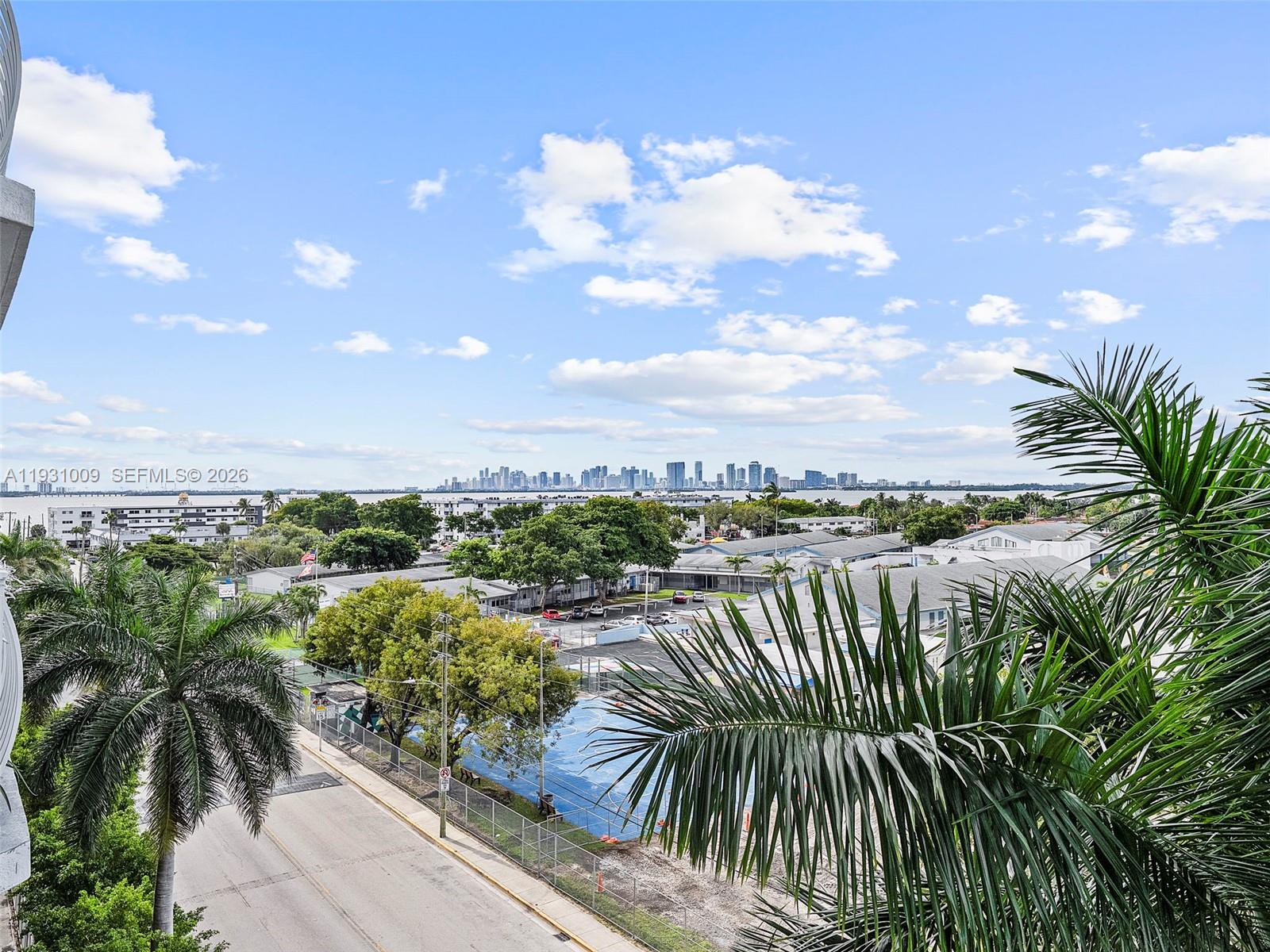 THE GRANDVIEW PALACE COND - Residential