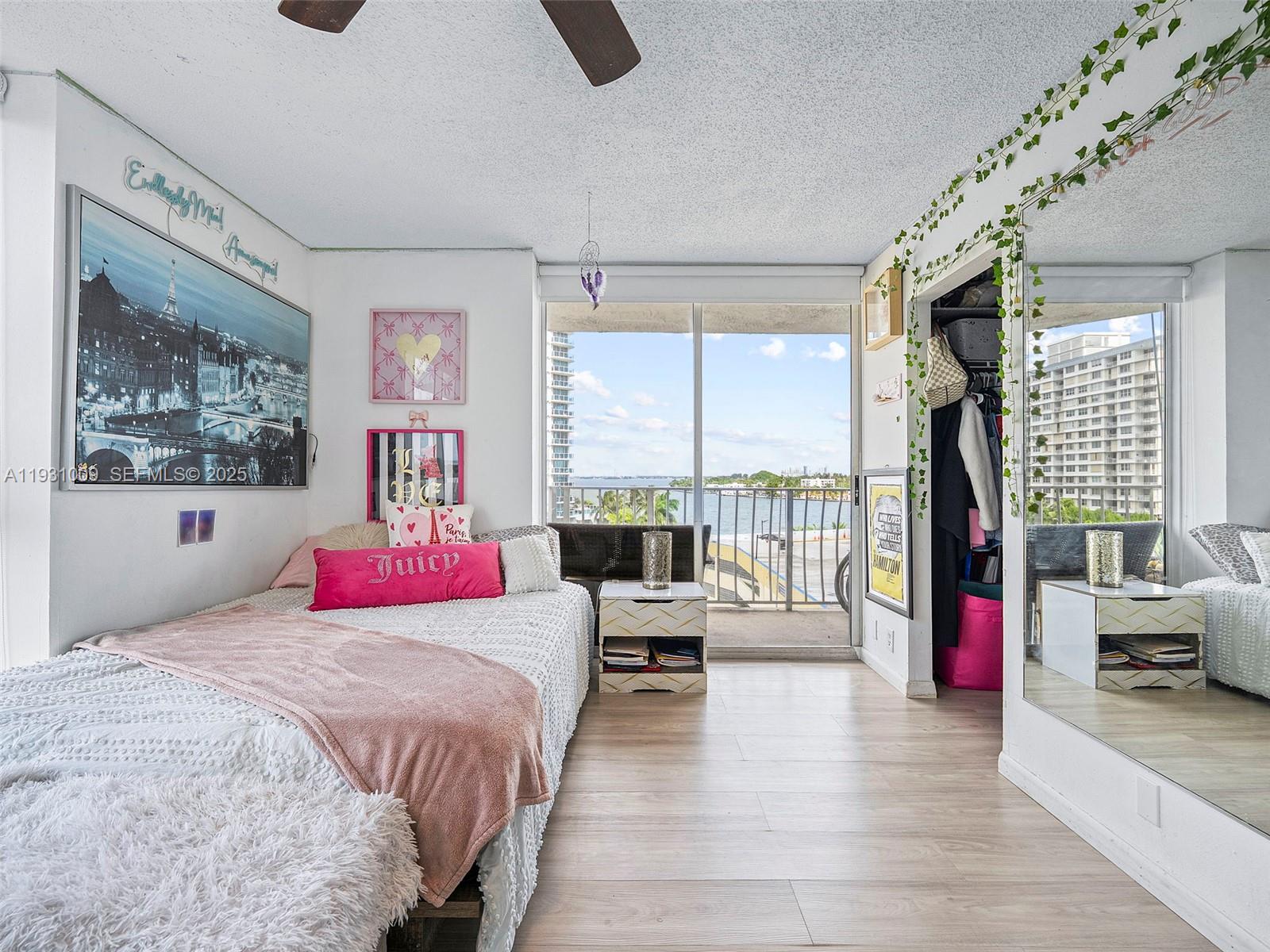 THE GRANDVIEW PALACE COND - Residential