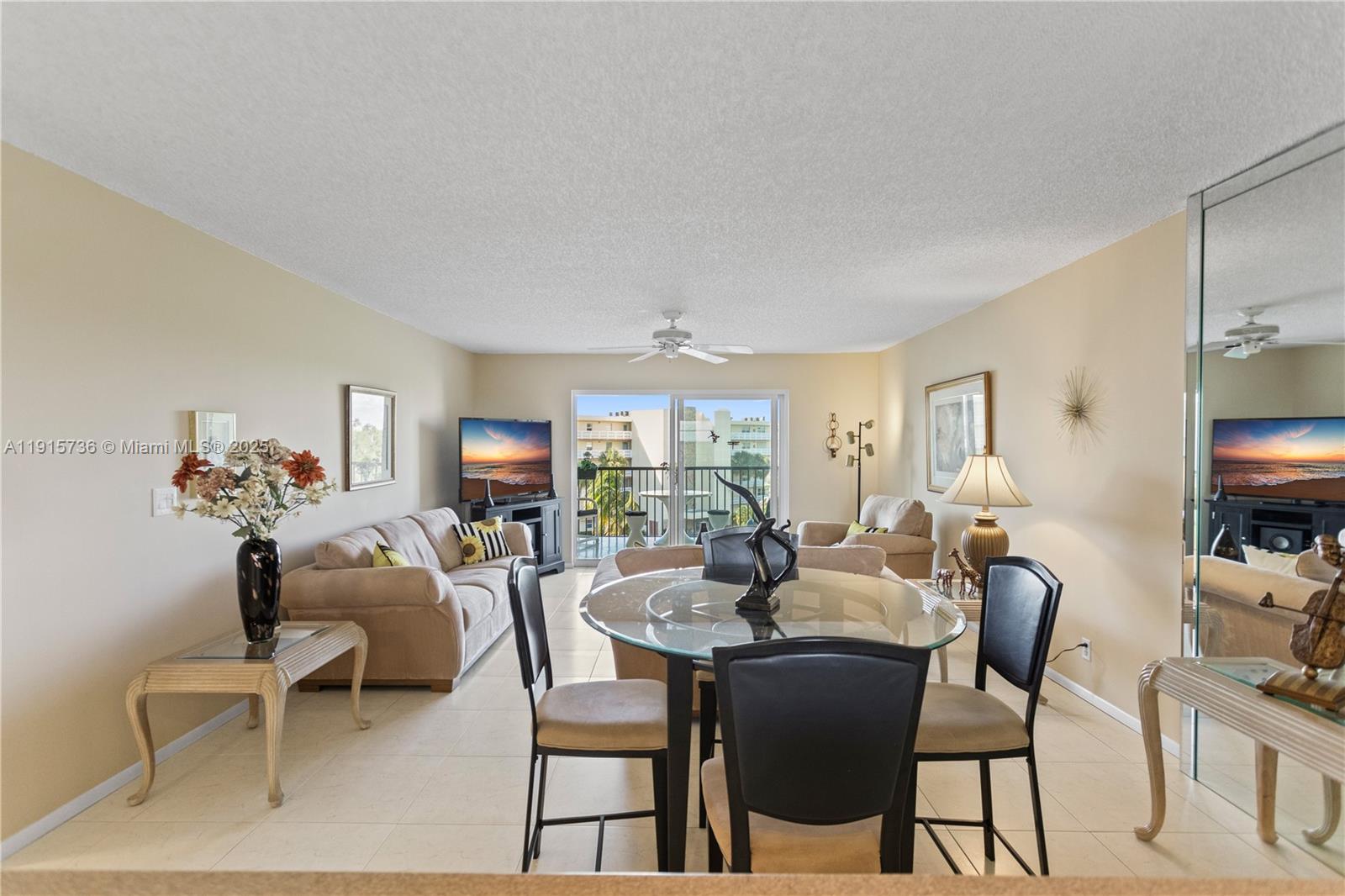 MEADOWBROOK LAKESVIEW CO - Residential