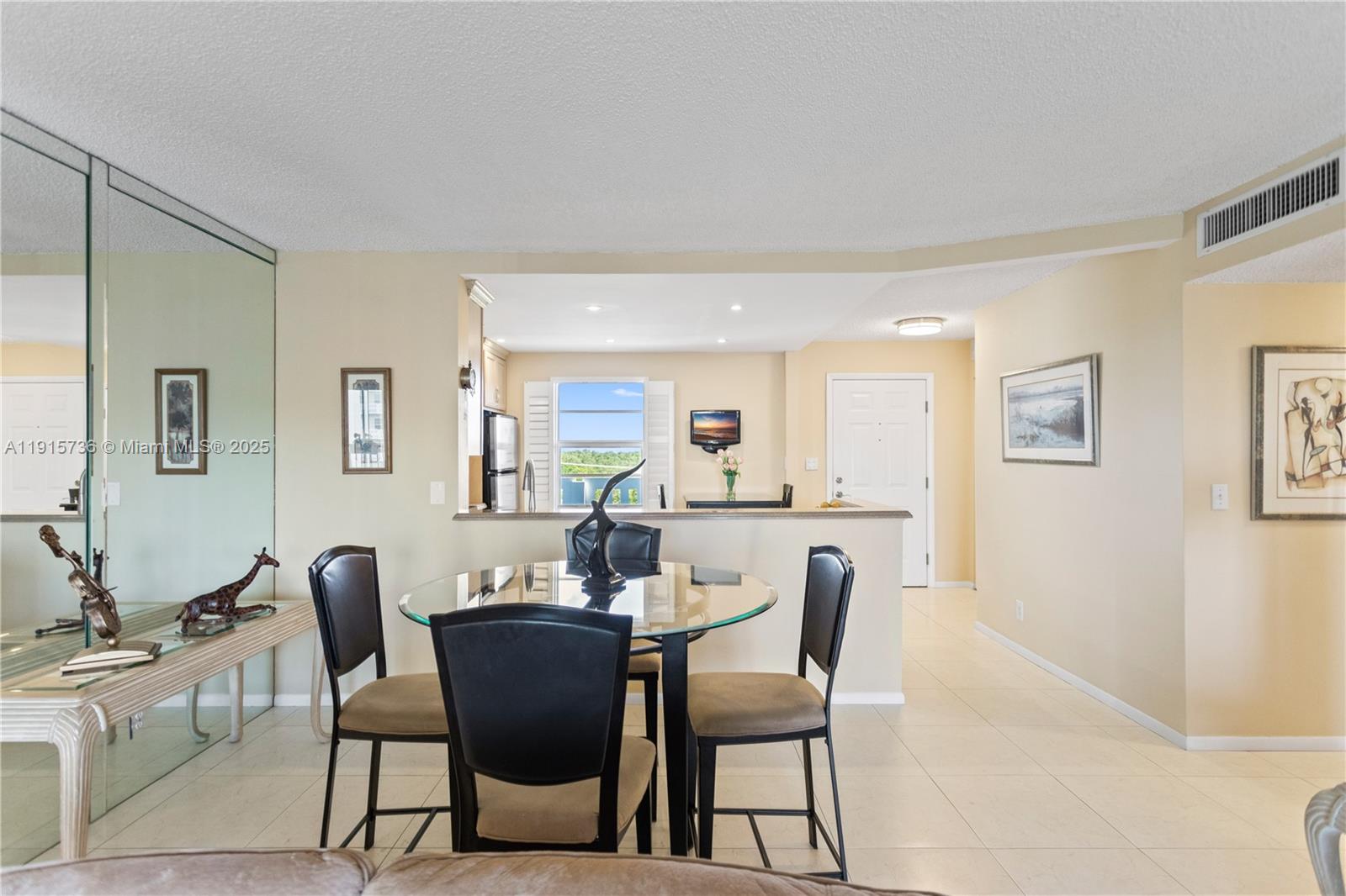 MEADOWBROOK LAKESVIEW CO - Residential