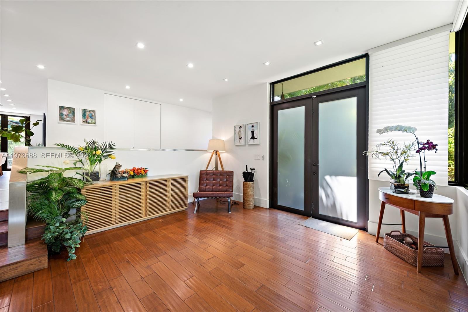 SUNSET ISLANDS-ISLAND NO - Residential