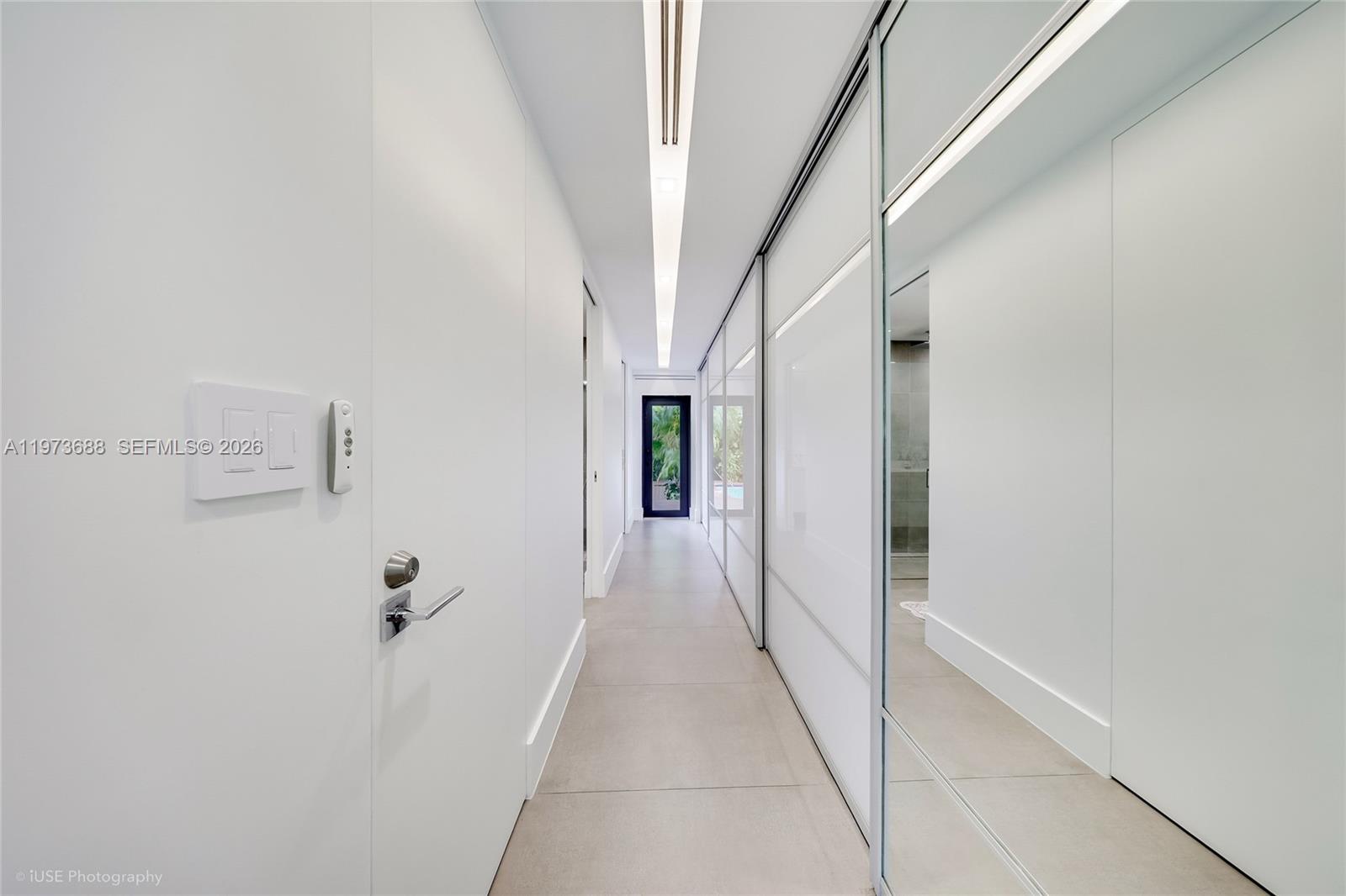 SUNSET ISLANDS-ISLAND NO - Residential