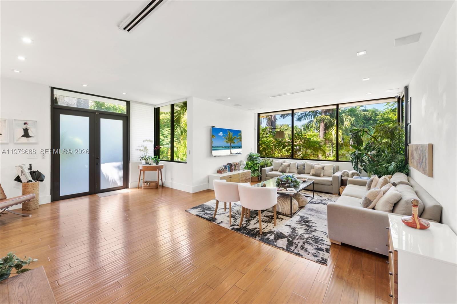 SUNSET ISLANDS-ISLAND NO - Residential