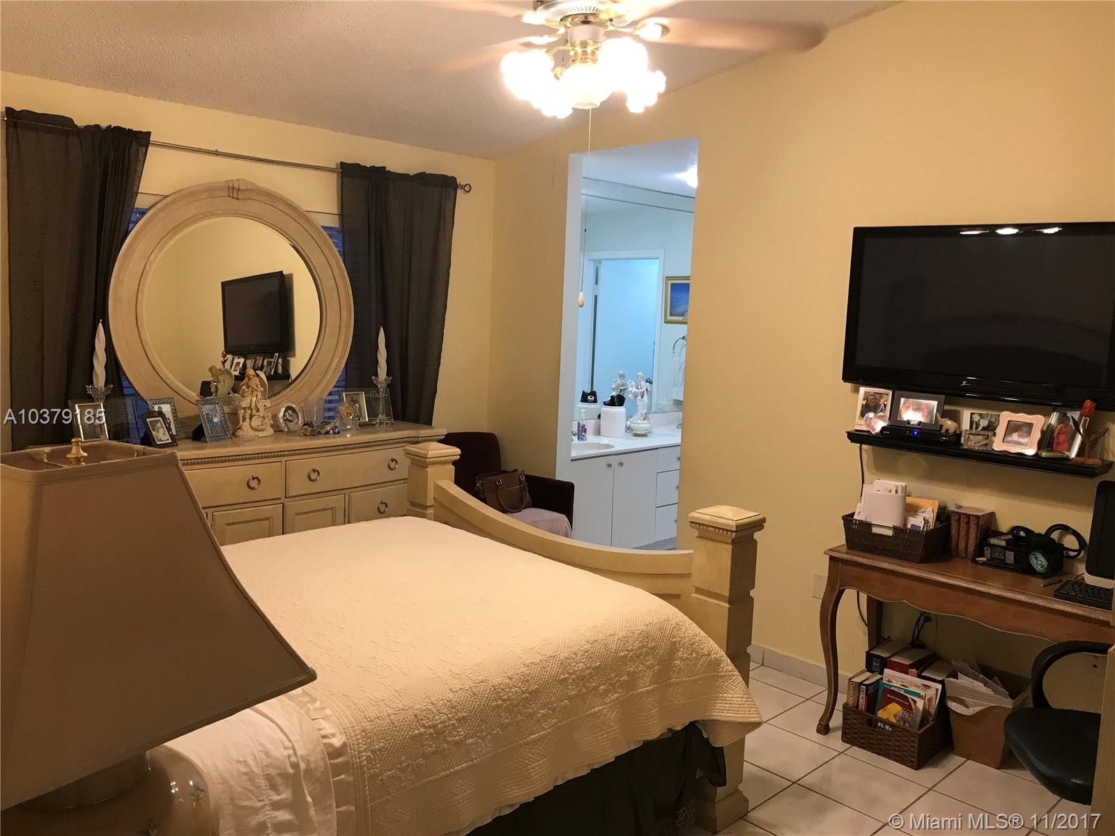 WEST PALM GARDENS 1ST ADD - Residential