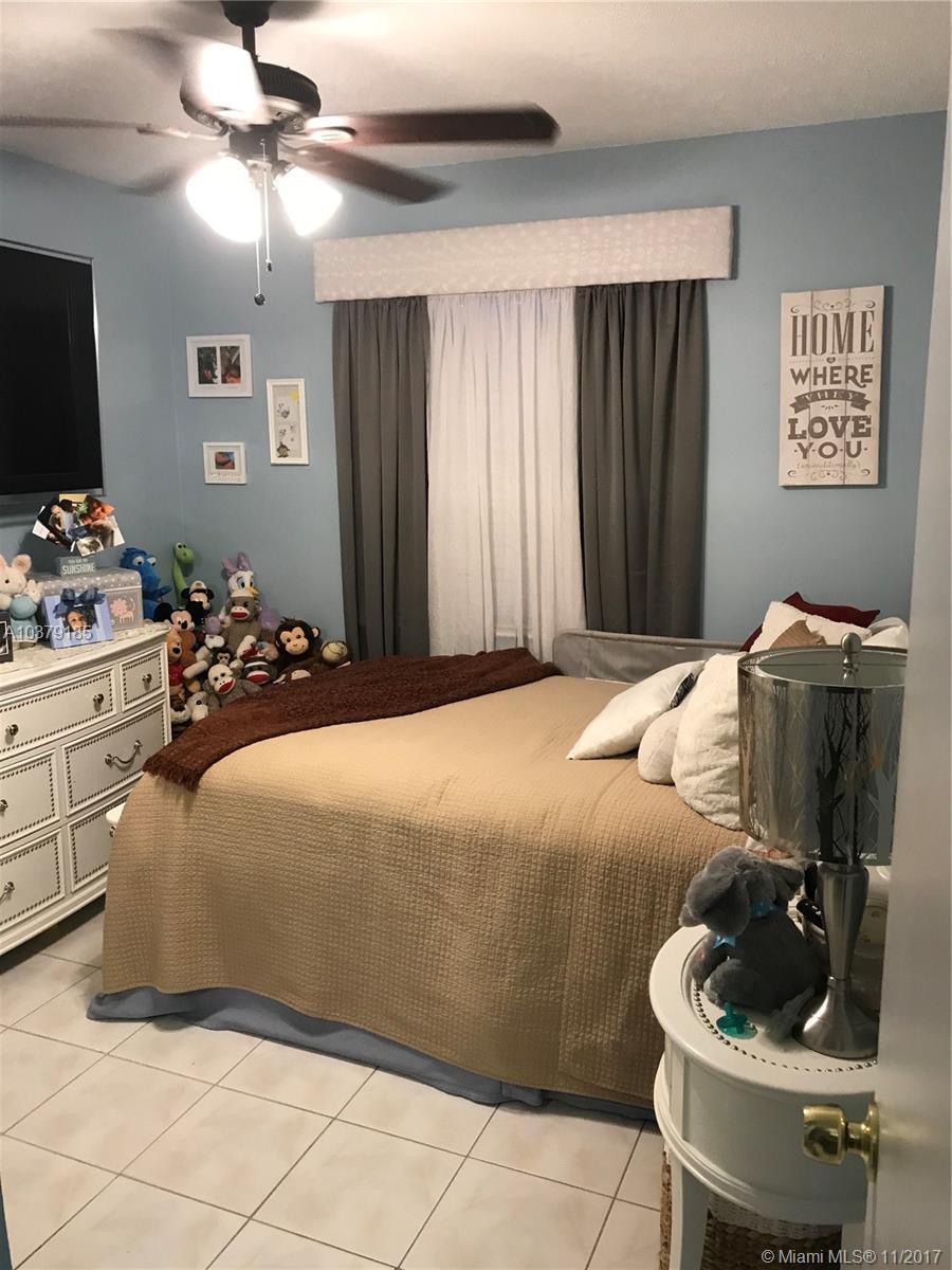 WEST PALM GARDENS 1ST ADD - Residential