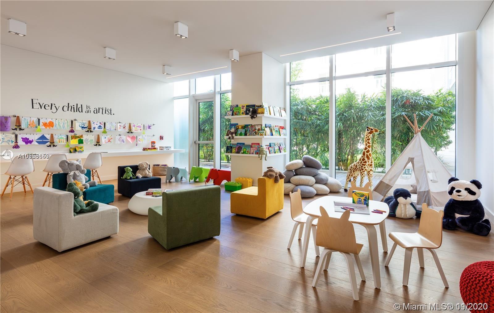 Ritz Carlton Residences - Residential