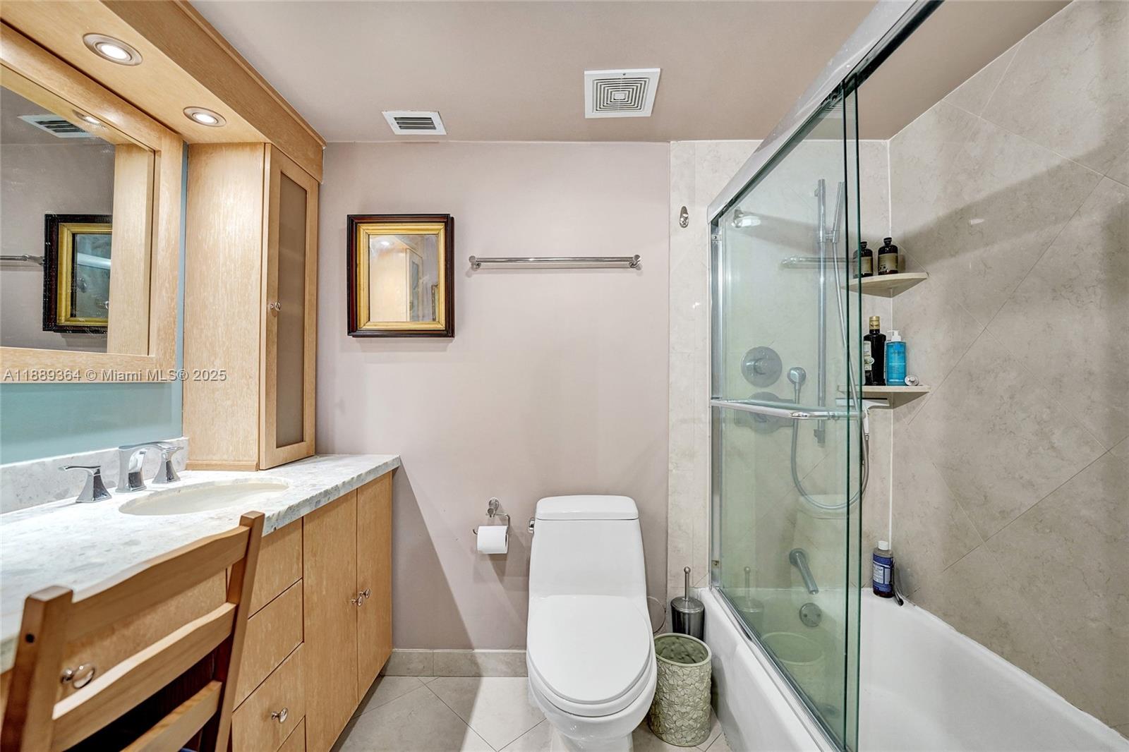 SEASONS CONDO - Residential Lease