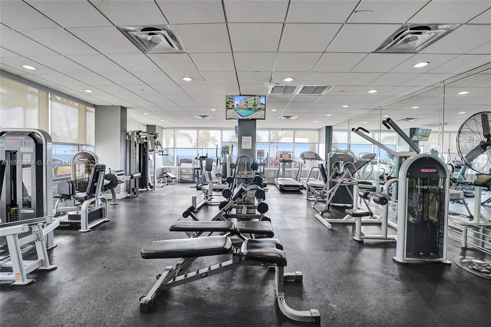 SEASONS CONDO - Residential Lease