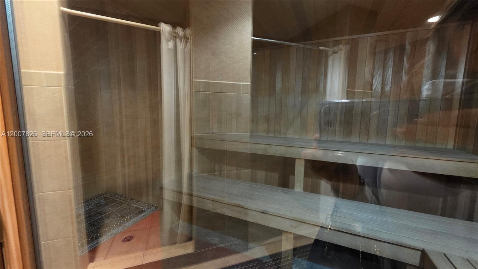 360 CONDO A - Residential