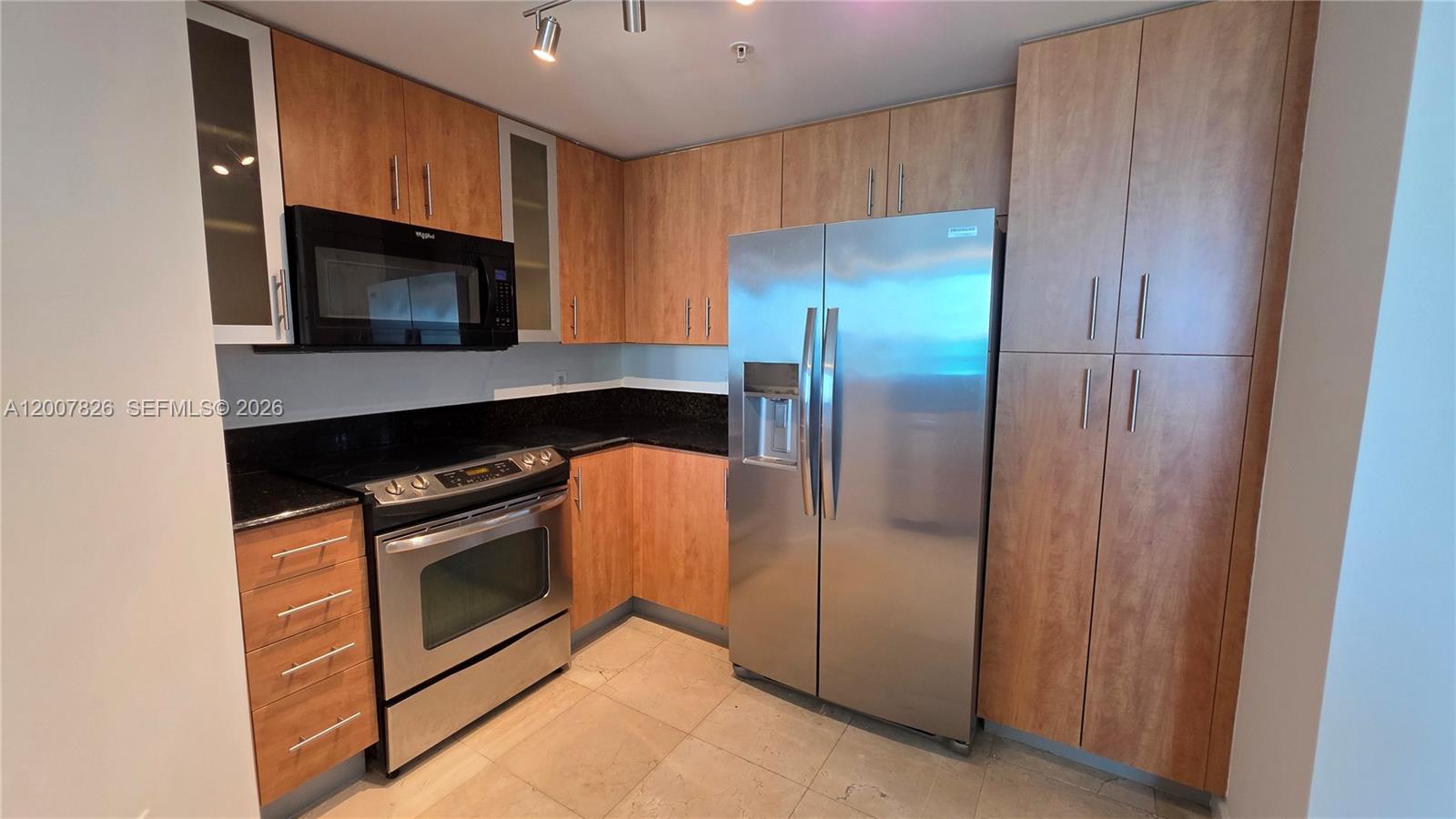 360 CONDO A - Residential